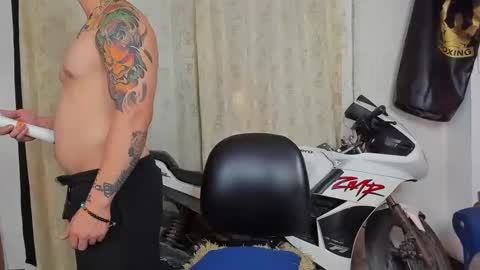 Snapshot of kaledd_musclee chatting on 01-10-25, 07:11 Kaledd musclees room Master online show from 01-10-25, 07:11