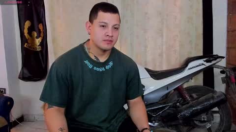Snapshot of kaledd_musclee chatting on 01-11-25, 02:25 Kaledd musclees room Master online show from 01-11-25, 02:25