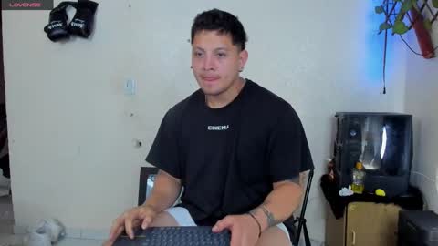 Snapshot of kaledd_musclee chatting on 03-04-25, 08:27 Kaledd musclees room Master online show from 03-04-25, 08:27
