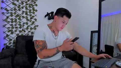 Snapshot of kaledd_musclee chatting on 09-17-25, 11:45 Kaledd musclees room Master online show from 09-17-25, 11:45