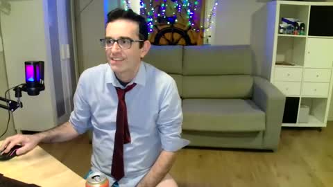 Snapshot of kalem48 chatting on 12-26-24, 08:32 MusicMen49 online show from 12-26-24, 08:32