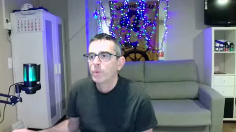 Snapshot of kalem48 chatting on 01-11-25, 05:07 MusicMen49 online show from 01-11-25, 05:07