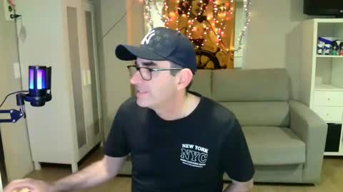 Snapshot of kalem48 chatting on 01-23-25, 11:47 MusicMen49 online show from 01-23-25, 11:47