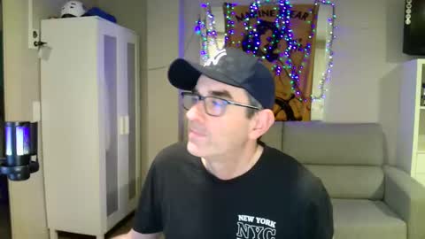 Snapshot of kalem48 chatting on 02-02-25, 10:17 MusicMen49 online show from 02-02-25, 10:17