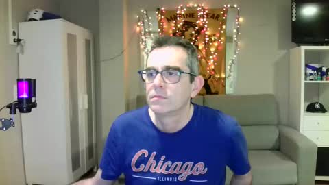 Snapshot of kalem48 chatting on 02-08-25, 11:02 MusicMen49 online show from 02-08-25, 11:02