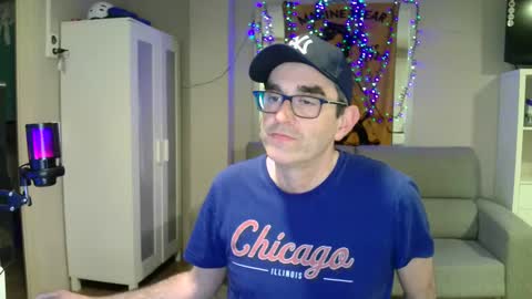 Snapshot of kalem48 chatting on 02-10-25, 12:08 MusicMen49 online show from 02-10-25, 12:08