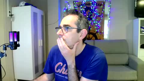 Snapshot of kalem48 chatting on 02-10-25, 09:36 MusicMen49 online show from 02-10-25, 09:36