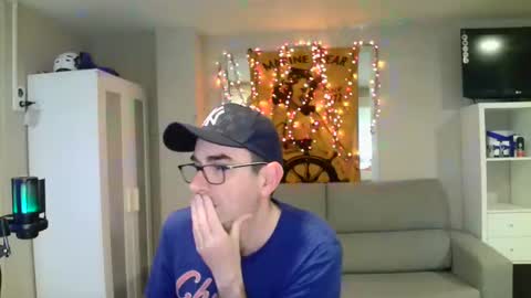 Snapshot of kalem48 chatting on 02-23-25, 09:11 MusicMen49 online show from 02-23-25, 09:11