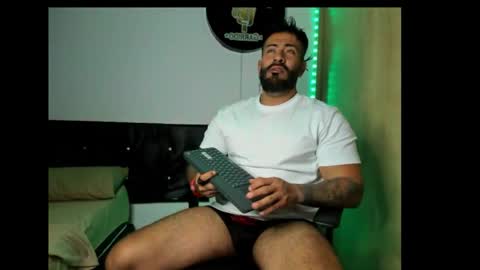 Snapshot of kaleth_price chatting on 11-13-25, 08:52 Kaleth Price online show from 11-13-25, 08:52