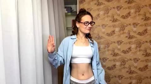 Snapshot of kallieboice chatting on 11-02-25, 02:52 Kallie online show from 11-02-25, 02:52