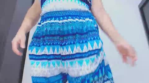 Hannah online show from 11-09-25, 01:48