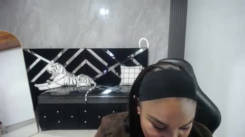 Kamala. Live 2100 - 600 online show from 10-07-25, 03:36