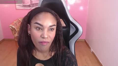 Kamala. Live 2100 - 600 online show from 12-18-25, 03:34