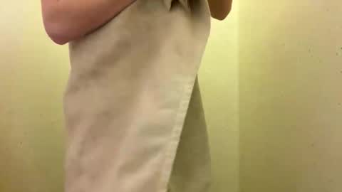 Snapshot of kameleonb chatting on 11-15-25, 03:15 kameleonb online show from 11-15-25, 03:15