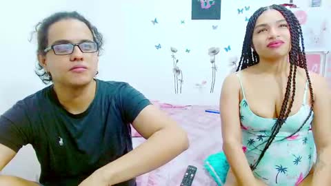 Dante and Carolina independient model online show from 12-29-24, 11:39