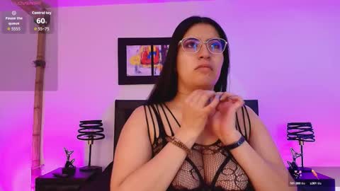 Miss kamile online show from 09-25-25, 11:36
