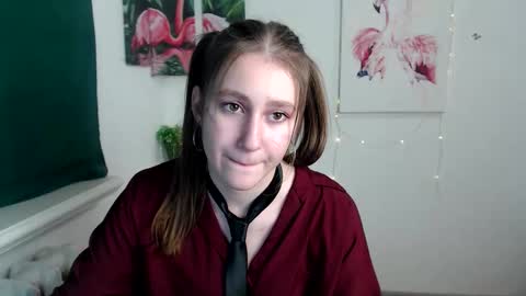 Snapshot of kamilla_love_ chatting on 10-31-25, 02:18 kamilla_love_ online show from 10-31-25, 02:18