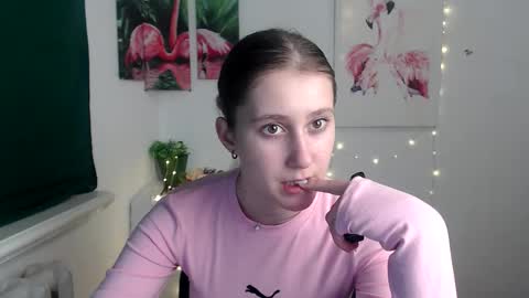 Snapshot of kamilla_love_ chatting on 11-18-25, 12:20 kamilla_love_ online show from 11-18-25, 12:20