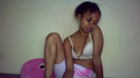 Snapshot of kamillah69 chatting on 02-13-26, 01:40 kamillah69 online show from 02-13-26, 01:40