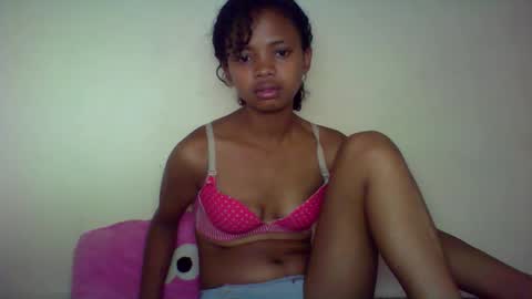 Snapshot of kamillah69 chatting on 02-15-26, 02:30 kamillah69 online show from 02-15-26, 02:30