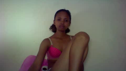 Snapshot of kamillah69 chatting on 02-16-26, 01:13 kamillah69 online show from 02-16-26, 01:13