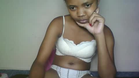 Snapshot of kamillah69 chatting on 02-21-26, 05:03 kamillah69 online show from 02-21-26, 05:03