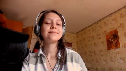 Mari  Simmons online show from 09-18-25, 07:32