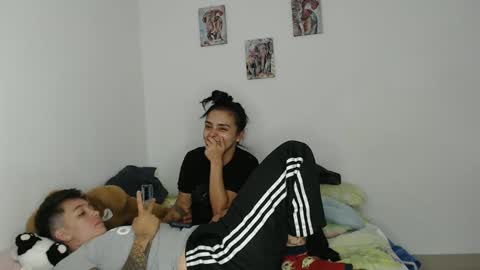 Snapshot of kammy_cami chatting on 11-20-25, 11:48 kammy y camila online show from 11-20-25, 11:48