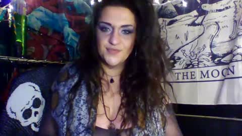 kandirain online show from 12-16-25, 05:45