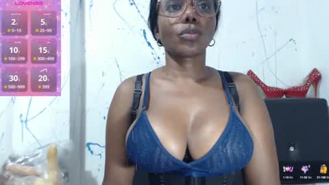Paola online show from 09-08-25, 05:12