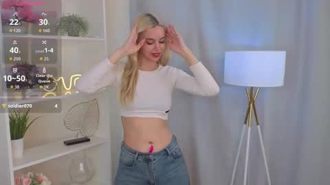 Snapshot of kaneshacornick chatting on 09-26-25, 03:21 Alice online show from 09-26-25, 03:21