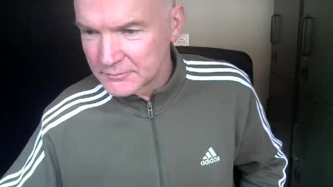 Robbie online show from 12-23-24, 12:08