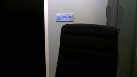 Robbie online show from 10-15-25, 04:34