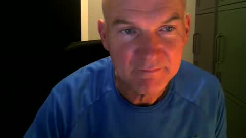 Robbie online show from 12-04-25, 09:34