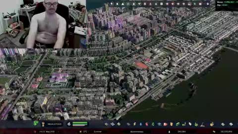 Snapshot of kapuccino chatting on 10-28-25, 11:25 Oliver online show from 10-28-25, 11:25