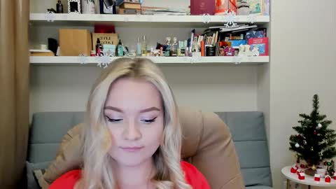 Snapshot of kara_smith_ chatting on 12-17-25, 12:49 Kara. Off from 15th till 24th of December online show from 12-17-25, 12:49