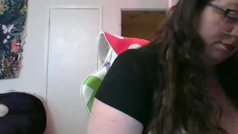 Snapshot of karamelbaby89 chatting on 02-09-25, 07:05 karamelbaby89 online show from 02-09-25, 07:05