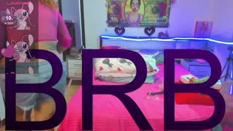 Snapshot of karen_milf_2 chatting on 12-18-24, 06:53 Karen online show from 12-18-24, 06:53