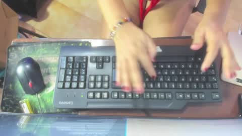 Snapshot of karen_milf_2 chatting on 02-01-25, 05:18 Karen online show from 02-01-25, 05:18