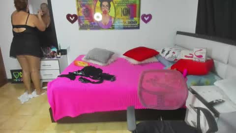 Snapshot of karen_milf_2 chatting on 10-07-25, 03:58 Karen online show from 10-07-25, 03:58