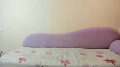 Karen online show from 12-14-25, 10:36