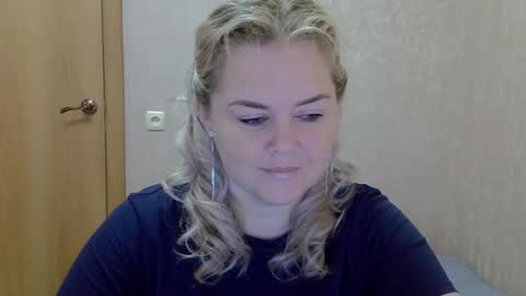 karennelsonx online show from 09-09-25, 12:26