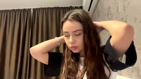 Snapshot of kareystutsman chatting on 12-16-25, 06:35 kareystutsman online show from 12-16-25, 06:35