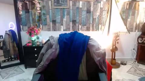 karima_sarabe online show from 10-21-25, 10:21