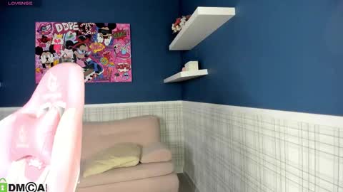 karina_broks online show from 11-20-25, 11:10