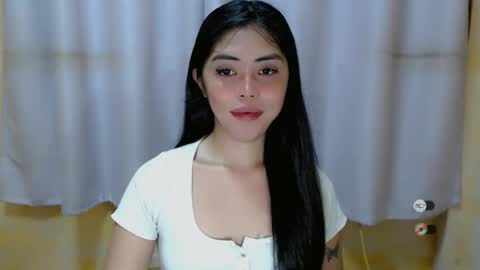 Snapshot of karina_fuckdoll chatting on 12-21-24, 06:44 I AM BELLE online show from 12-21-24, 06:44