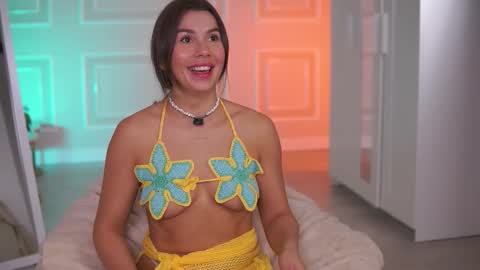 Karina online show from 12-22-25, 09:50