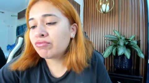 karinasanchezz online show from 10-13-25, 12:32