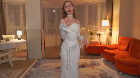 Snapshot of karisacondelario chatting on 03-02-26, 02:57 Linn online show from 03-02-26, 02:57