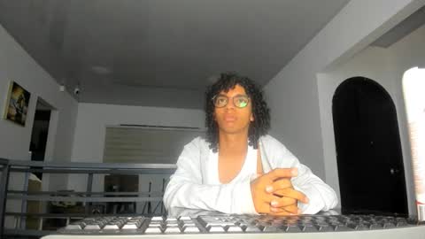 Kiros online show from 03-18-26, 03:53